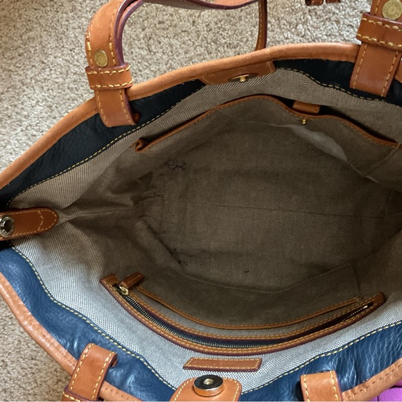 Dooney and Bourke Pebble Leather Tote - Picture 5 of 8